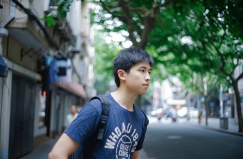 他曾是新东方老师，如今卖男装次年销量翻番，有人一次性买几千元